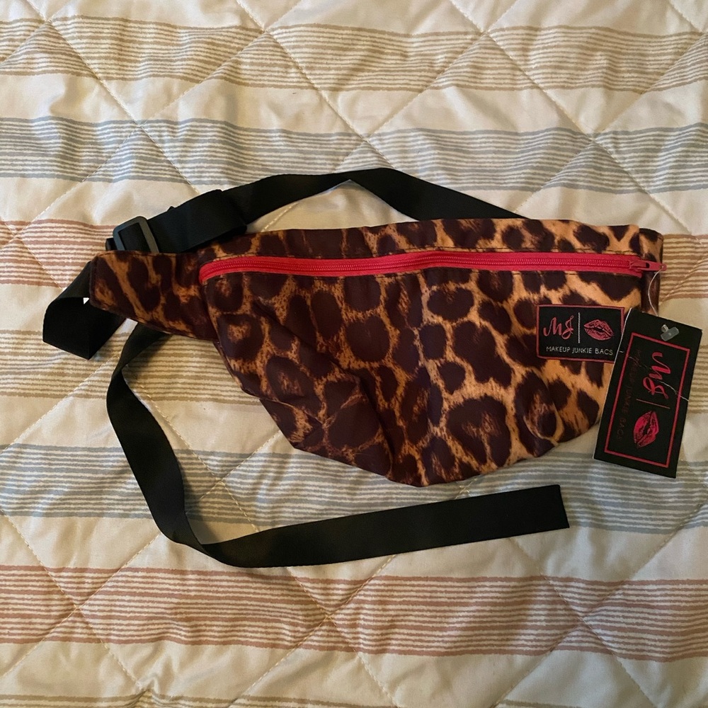 Leopard Print Makeup Bag with Red Zipper